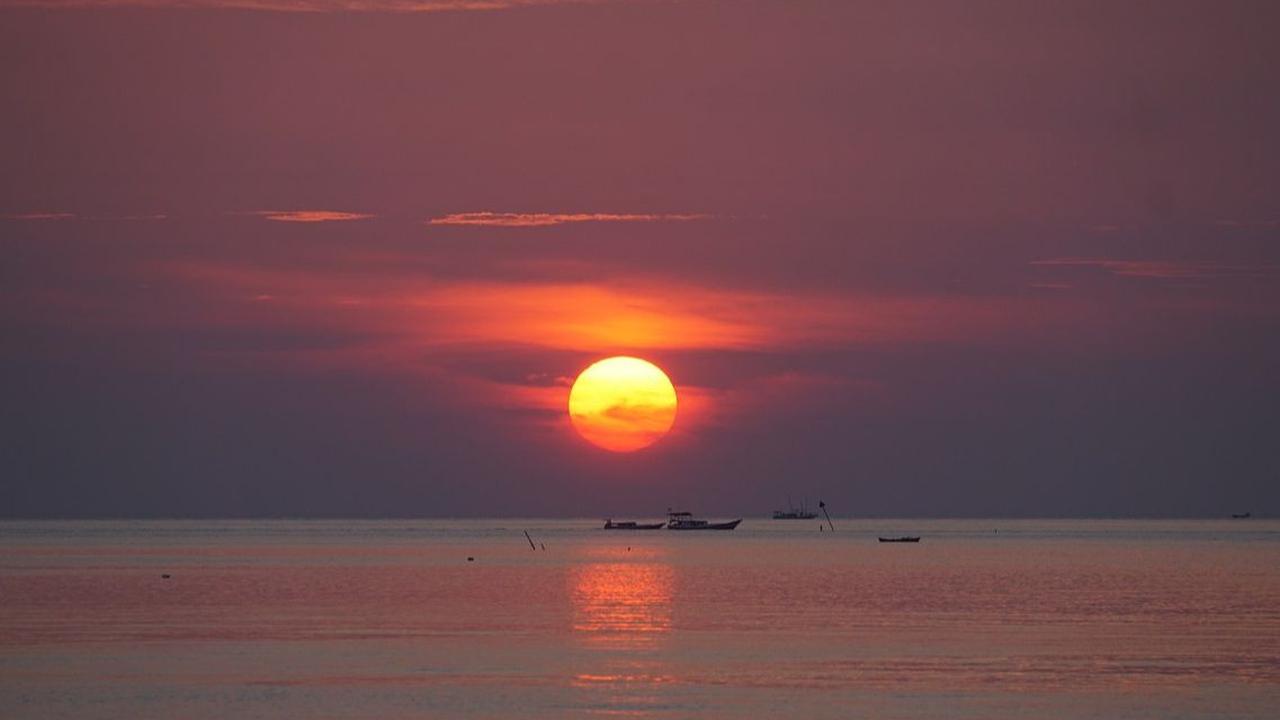1. Pantai Ujung Gelam