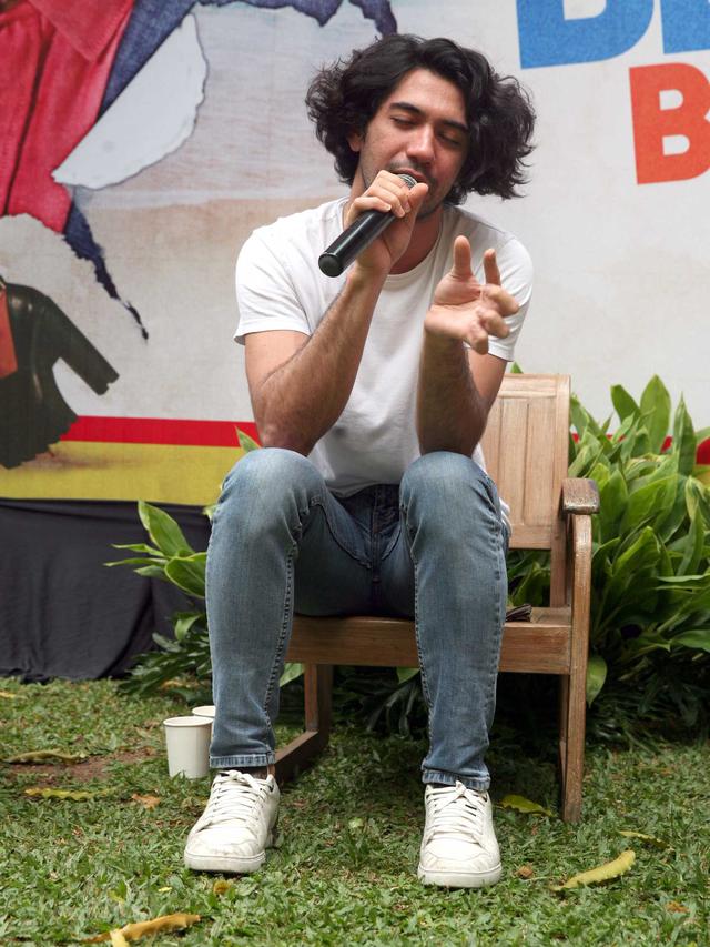 [Bintang] Reza Rahadian