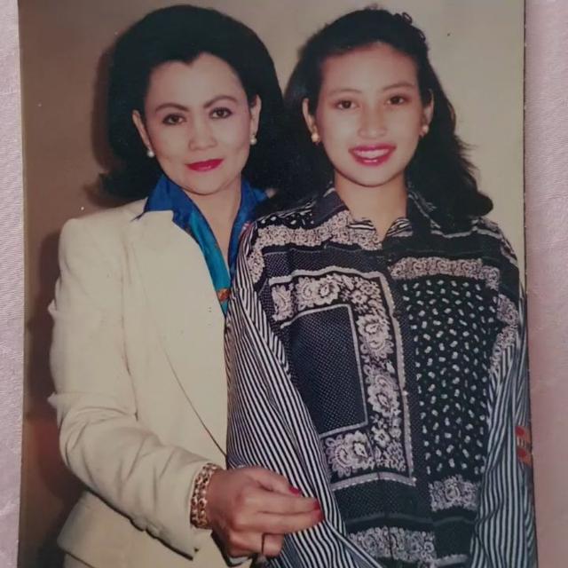 6 Potret Transformasi Annisa Trihapsari, Kini Hamil di Usia 45 Tahun