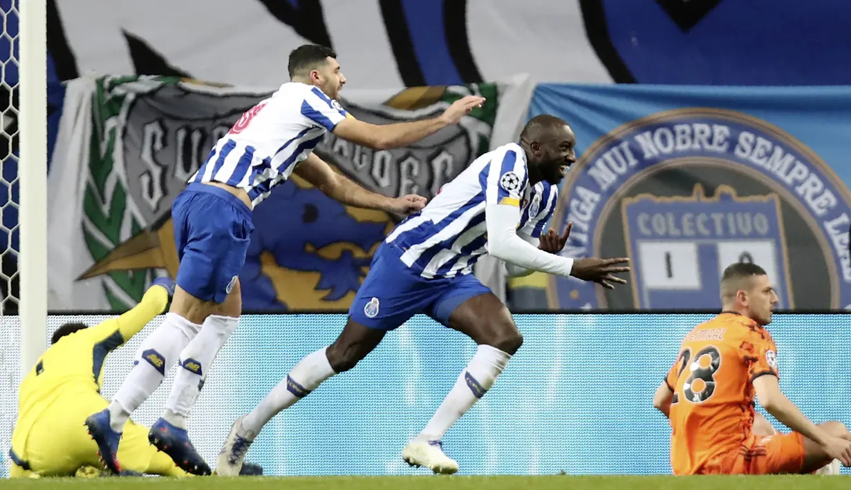 Juventus dikejutkan dengan dua gol cepat yakni oleh Mehdi Taremi 1 menit 3 detik dan gol Moussa Marega 19 detik sejak kick-off babak kedua. (AP/Luis Vieira)