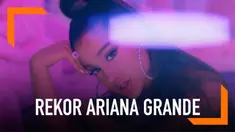 Ariana Grande sukses menyamai rekor The Beatles. Ketiga lagunya berada di puncak tangga lagu mingguan AS.