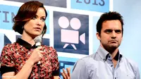 Olivia Wilde dan Jake Johnson Membuat Bir di Drinking Buddies