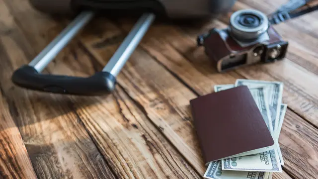 Wajib Diketahui! Ini Tips Aman dan Nyaman Solo Traveling untuk Para Cewek Petualang