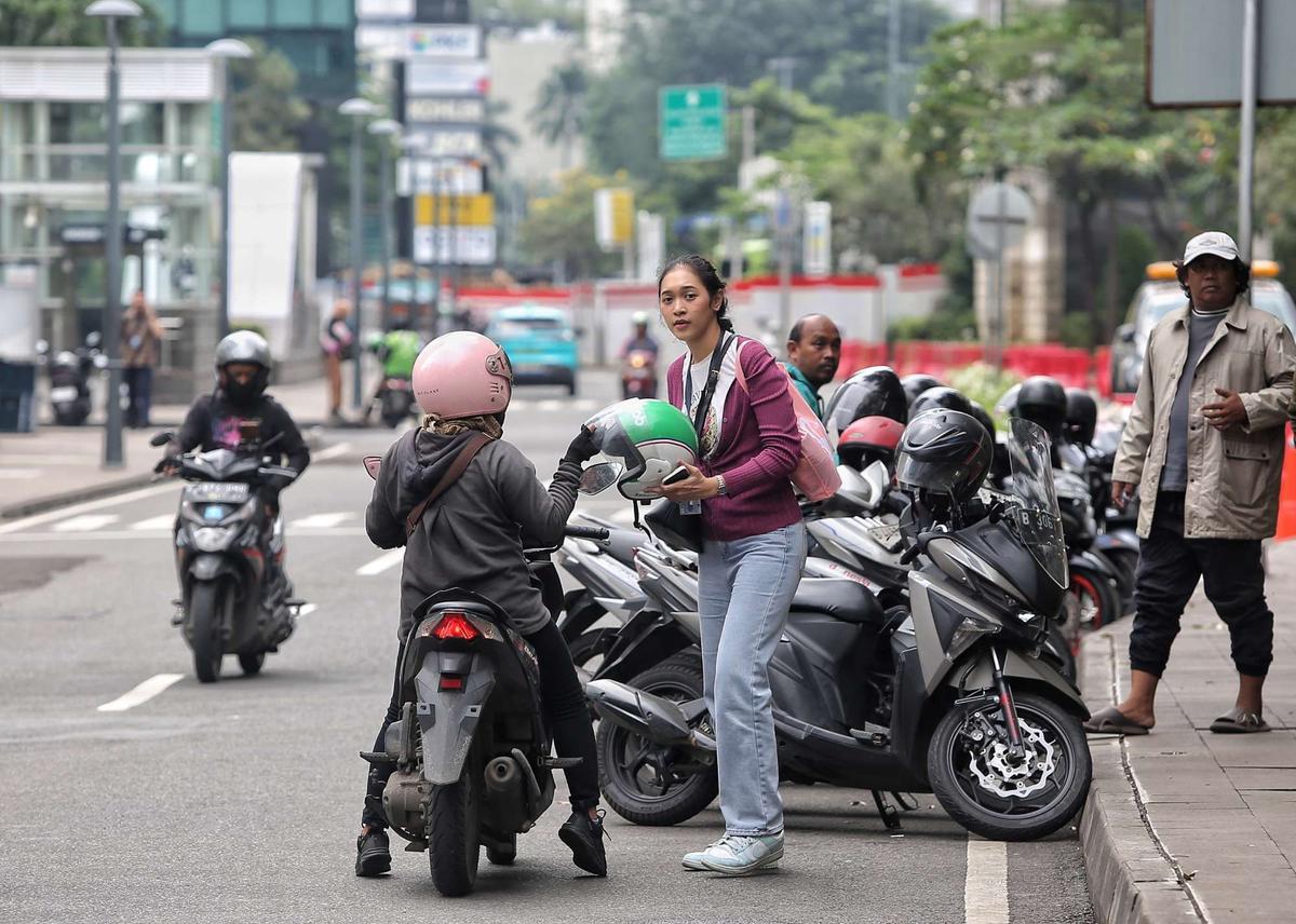 Driver Ojol Tetap Beroperasi di Tengah Demo Besar dan Mogok Massal