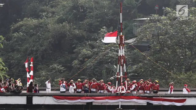 Komunitas Ciliwung Depok Gelar Upacara di Jembatan Panus