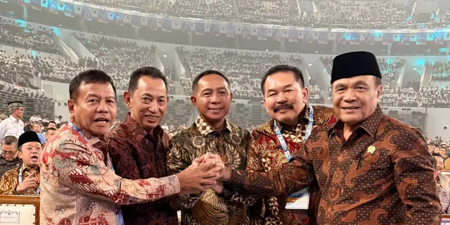 Momen Kompak 5 Pimpinan Lembaga, Kapolri dan Jaksa Agung Salam Komando