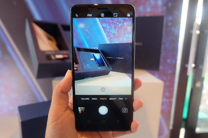 Acara Beach Party Oppo F5 Dashing Blue. Liputan6.com/ Andina Librianty