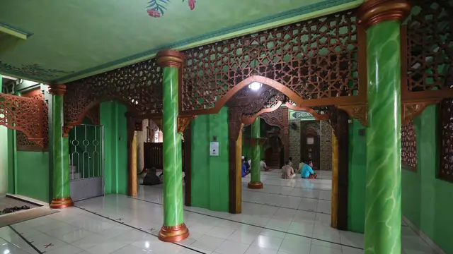 7 Potret Masjid yang Dibangun Dorce Gamalama, Jadi Tempat Dirinya Disalatkan