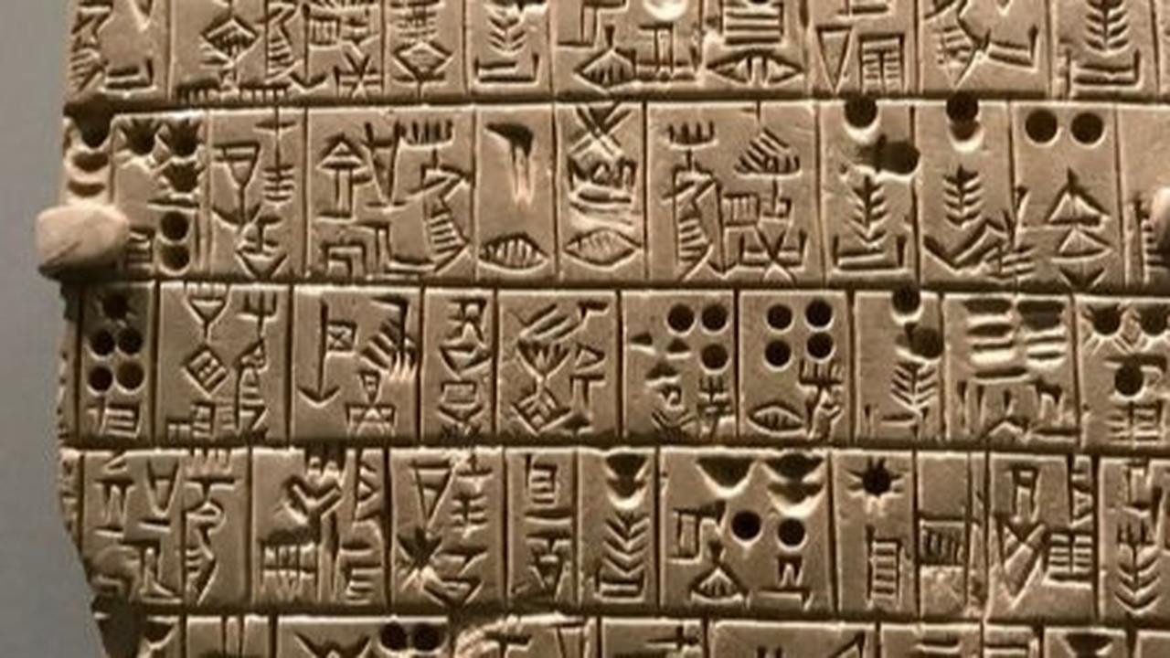 Ini 10 Bahasa Tertua di Dunia, Ada yang Sudah Punah & Masih Digunakan Hingga Kini