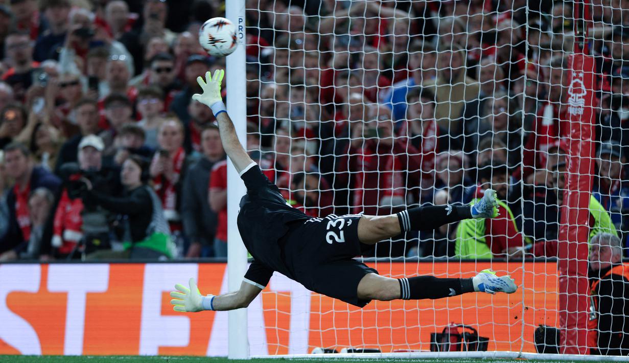 Hasil tersebut menjadi keuntungan penting bagi Nottingham Forest sebelum menjalani pertandingan penentuan di kandang Aston Villa pekan depan. (AFP/Darren Staples)