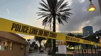 Polisi menanggapi penembakan di dekat Hollywood Beach Broadwalk di Hollywood, Florida, Senin malam, 29 Mei 2023. (Mike Stocker/South Florida Sun-Sentinel via AP)