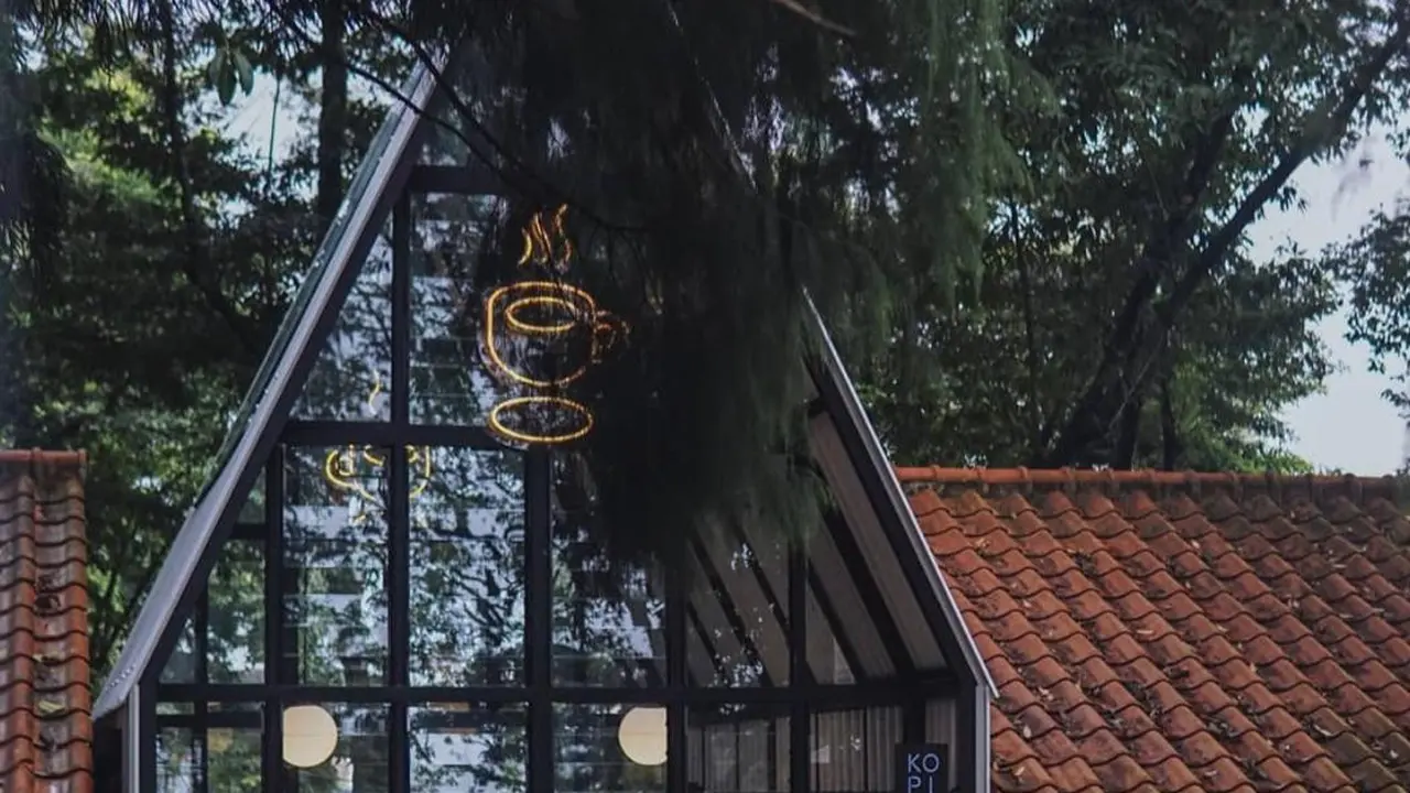 Tempat Ngopi Baru di Bawah Pohon Rindang di Tajur Bogor, Tanpa AC Tetap Adem