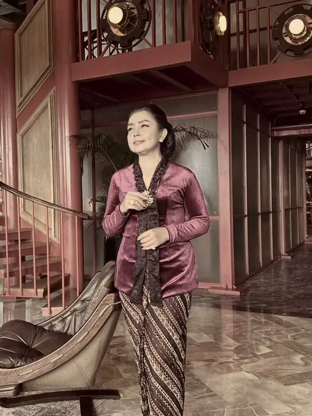 Model Kebaya Mayangsari untuk Acara Formal Hingga Santai/Instagram @mayangsari_official