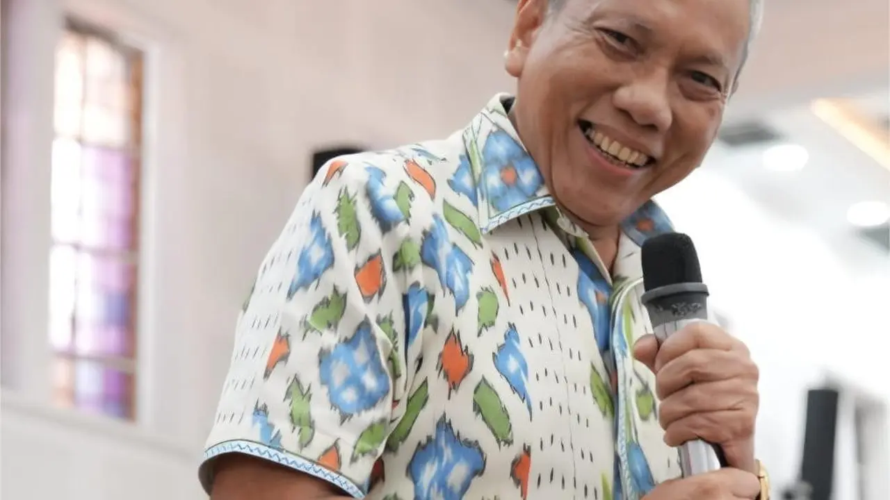 Prof Tjandra Yoga Aditama yang juga Ketua Majelis Kehormatan Perhimpunan Dokter Paru Indonesia (PDPI)
