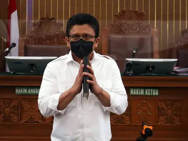 Terdakwa kasus dugaan pembunuhan berencana terhadap Brigadir Nofriansyah Yosua Hutabarat atau Brigadir J, Ferdy Sambo saat menjalani sidang lanjutan di Pengadilan Negeri Jakarta Selatan, Selasa (6/12/2022). Sidang tersebut beragendakan pemeriksaan saksi yang dihadirkan Jaksa Penuntut Umum (JPU), di antaranya enam terdakwa kasus perintangan penyidikan. (Liputan6.com/Herman Zakharia)
