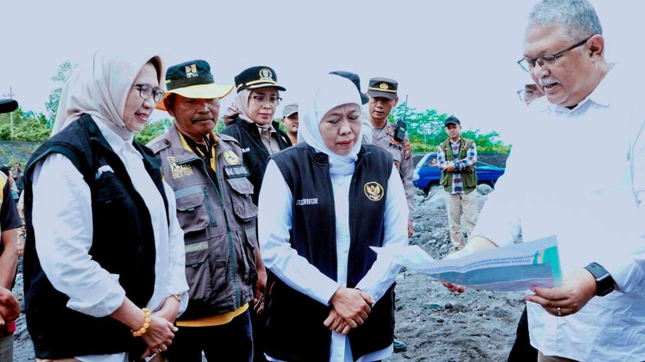 KPK Jemput Bola Periksa Gubernur Khofifah Terkait Korupsi Dana Hibah di Polda Jatim