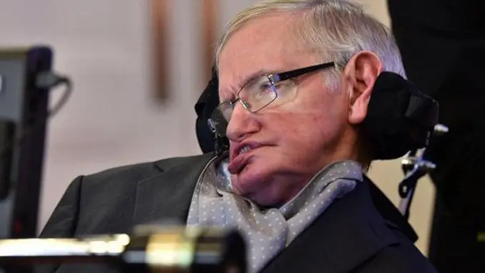 Stephen Hawking/copyright AP