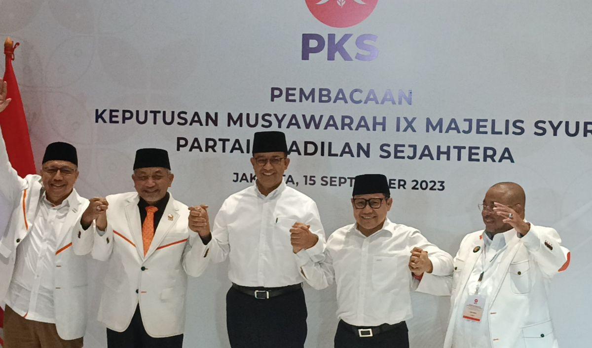 Presiden PKS Ahmad Syaikhu membacakan hasil keputusan Musywarah IX Majelis Syura Partai Keadilan Sejahtera (PKS).&nbsp;