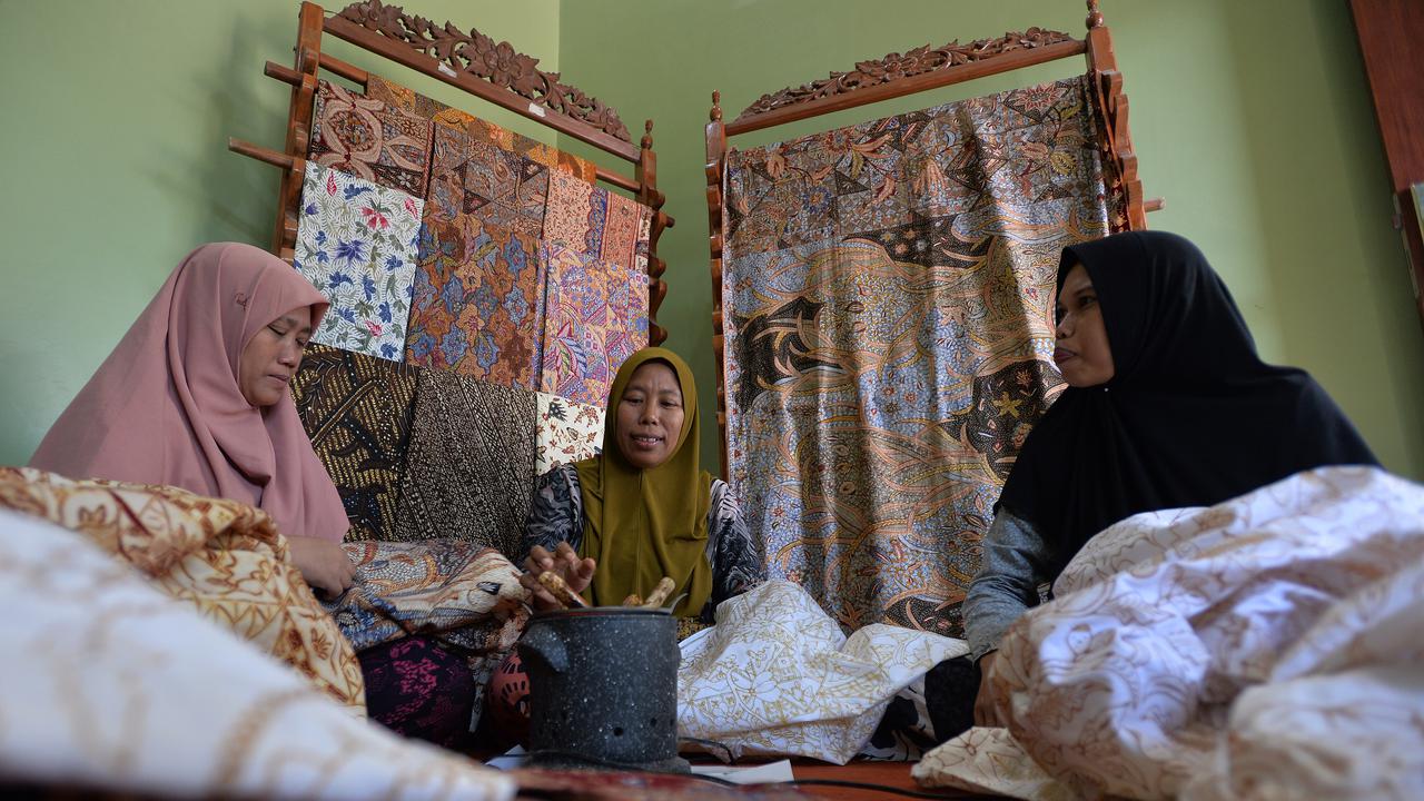 Pembatik khas Batik Batang