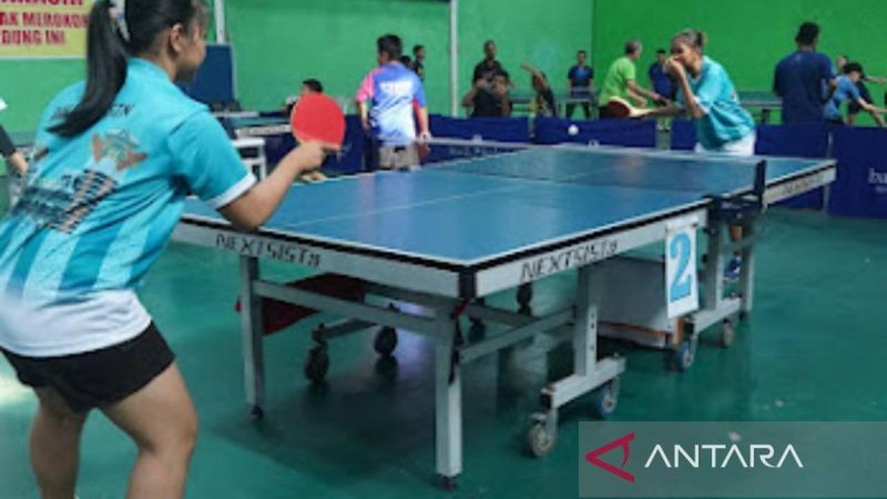 Ratusan Atlet Bertarung, Turnamen Tenis Meja di Banjarmasin Resmi Dibuka Wakil Wali Kota