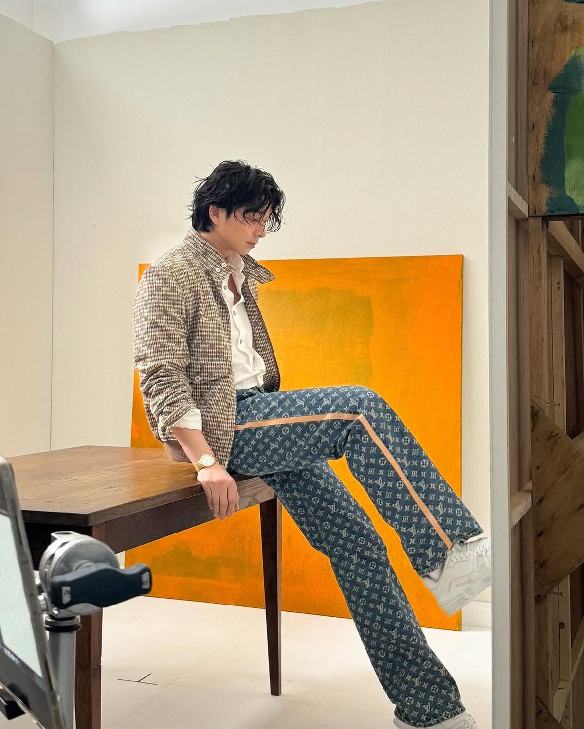 Potret Terbaru Gong Yoo, Aktor Tampan Korea dengan Rambut Acak-Acakan tapi Full Damage