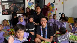 Timothy Ronald Bantu 65 Anak Meraih Mimpi, Lanjutkan Misi Bangun Seribu Sekolah