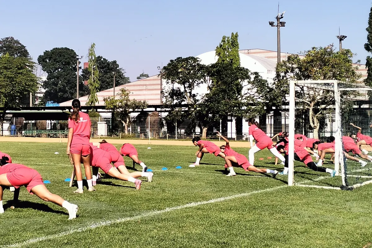 Latihan Timnas Putri Indonesia