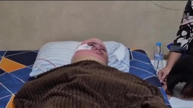 Ibu Korban Penyiraman Air Keras Murka karena Penahanan Pelaku Ditangguhkan, Begini Jawaban Polisi