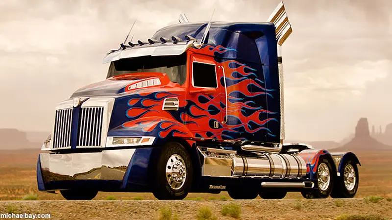 truck-optimus-prime-130701c.jpg