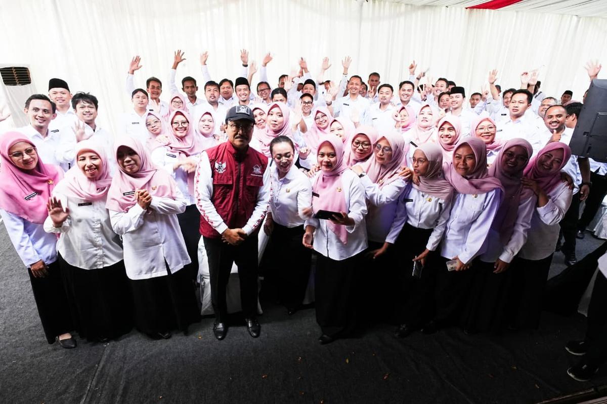 Mensos Gus Ipul saat Dialog Kesejahteraan Sosial dan Sekolah Rakyat di Pendopo IPP Kabupaten Sumedang