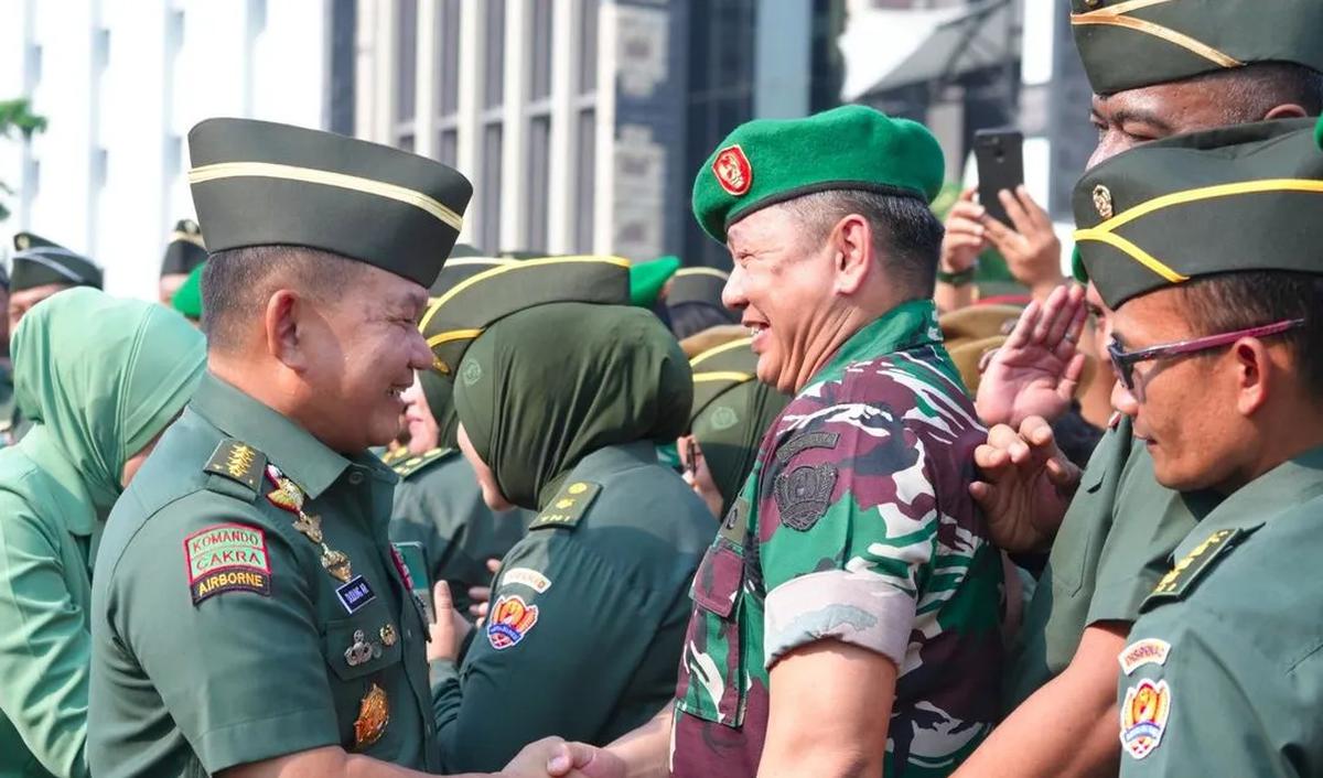 "Saya sangat berterima kasih atas dukungan kalian, hingga kita dapat berbuat yang terbaik bagi TNI khususnya TNI Angkatan Darat, maupun masyarakat,"
