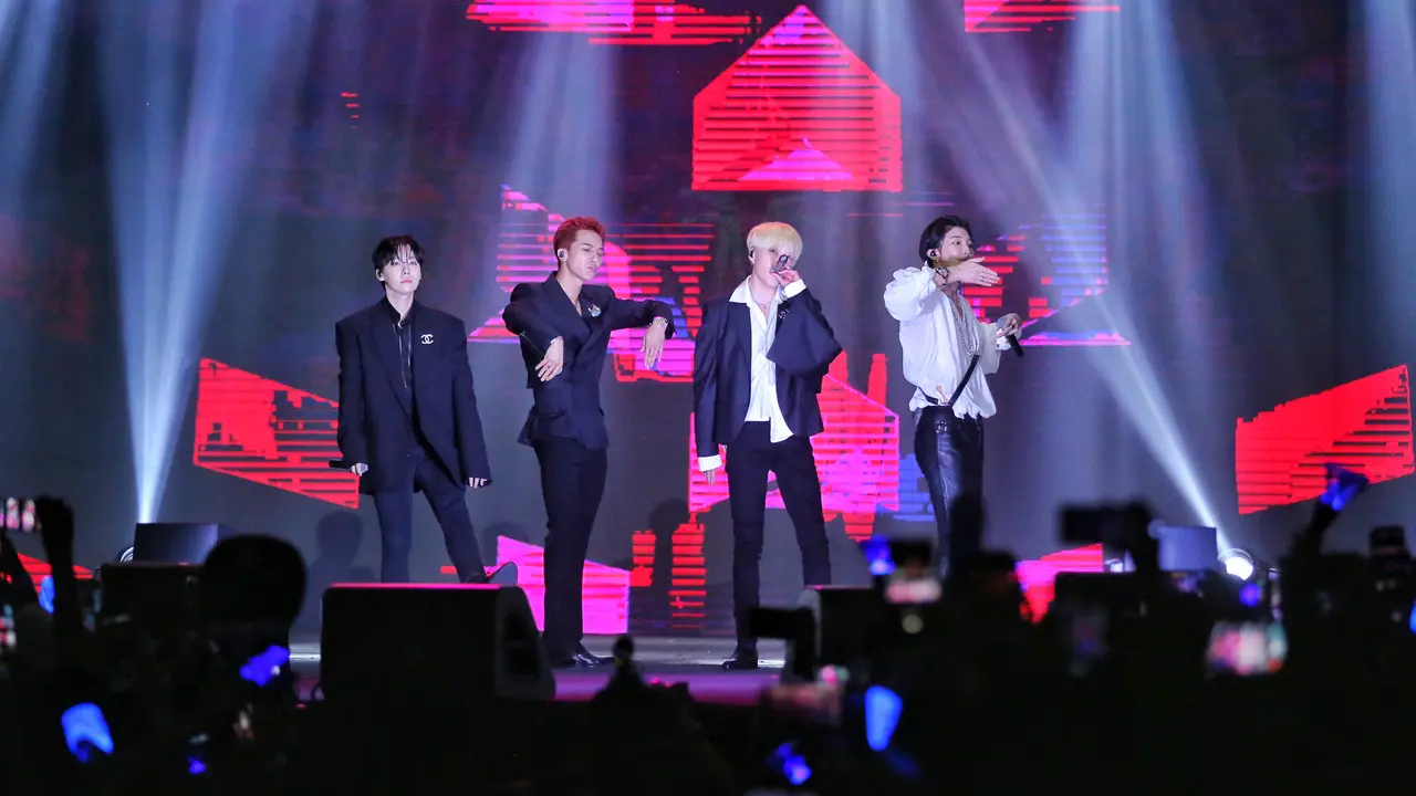 [Fimela] Winner Tutup ON OFF FESTIVAL 2019