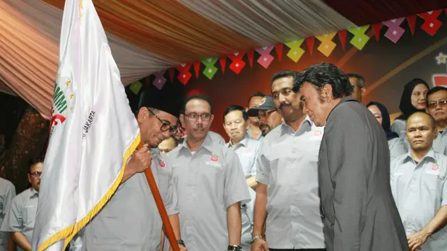 Rhoma Irama saat melantik Pengurus Dewan Pimpinan Daerah Persatuan Artis Musik Melayu Dangdut Indonesia (PAMMI) DKI Jakarta masa bakti 2018-2023