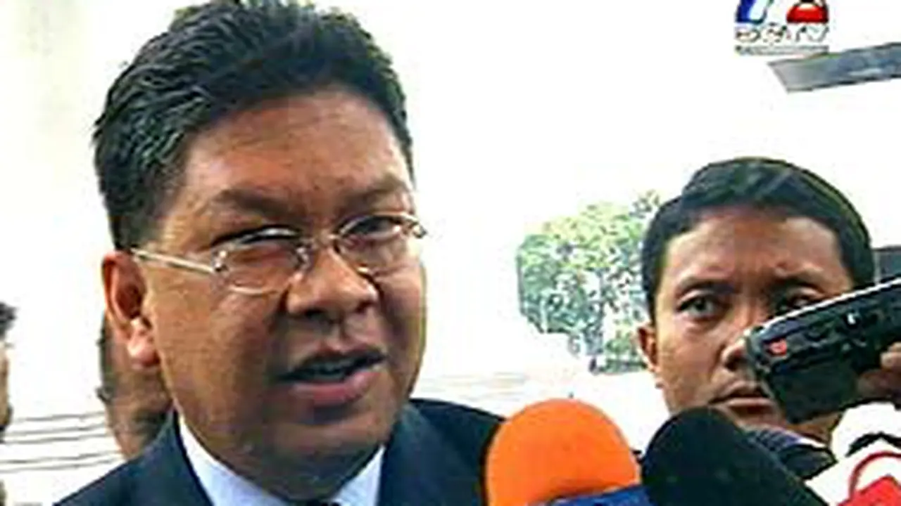 201202claksamana.jpg