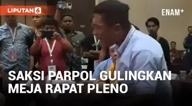 Ngamuk! Saksi Parpol Gulingkan Meja Saat Rapat Pleno Rekapitulasi Suara di Maluku Utara