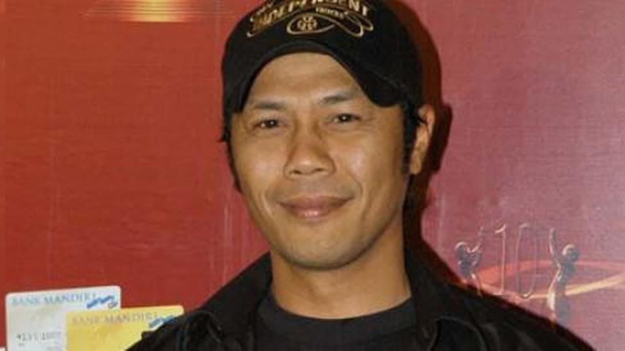 Seperti apa perjuangan Aziz MS demi konser Guns N Roses?