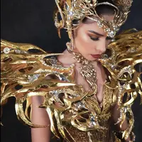 Clara Shafira Krebs menuju kompetisi Miss Universe 2024 dengan tampilan yang megah. [Foto: Instagram/ Hengkikawilarang]
