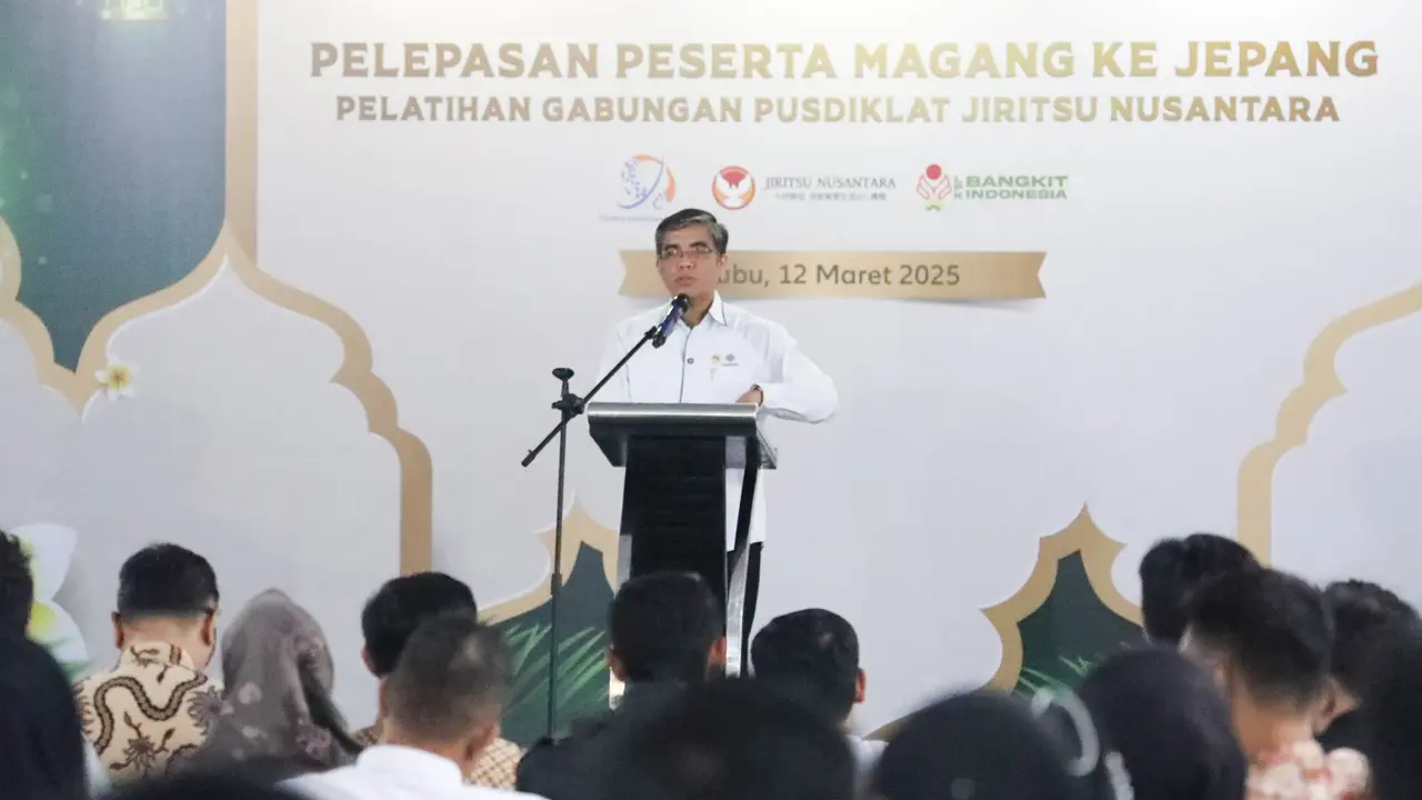 Menaker Yassierli Titipkan Empat Pesan Penting kepada Peserta Pemagangan ke Jepang