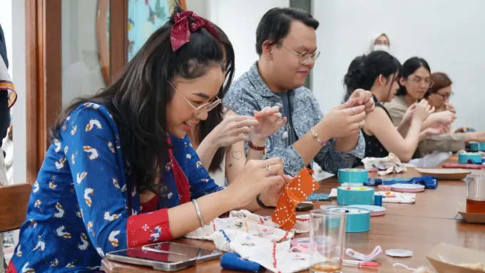 Kembali Baik, Inisiasi Ramah Lingkungan dari Sejauh Mata Memandang dengan Reparasi Pakaian