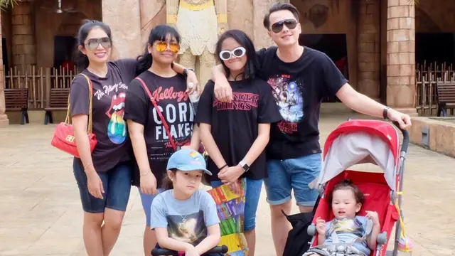 [Fimela] Ussy sulistiawaty dan Andhika Pratama