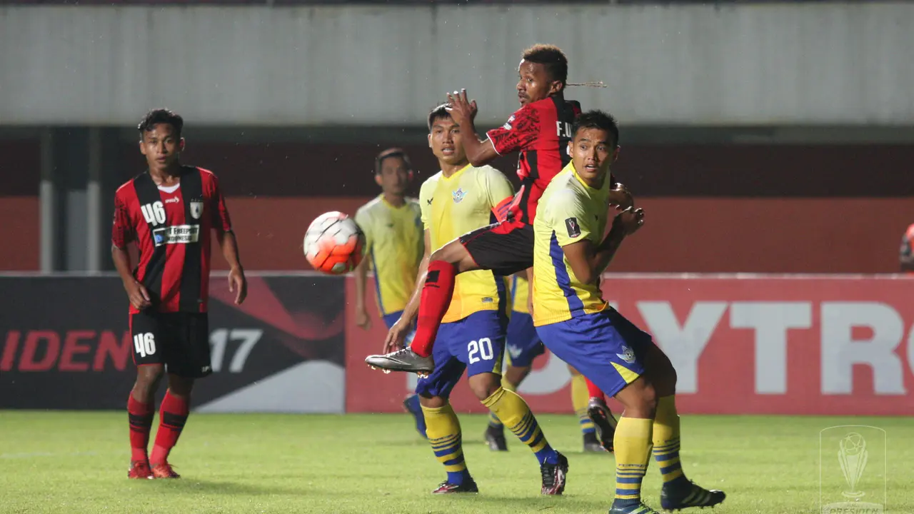 Gresik United vs Persipura