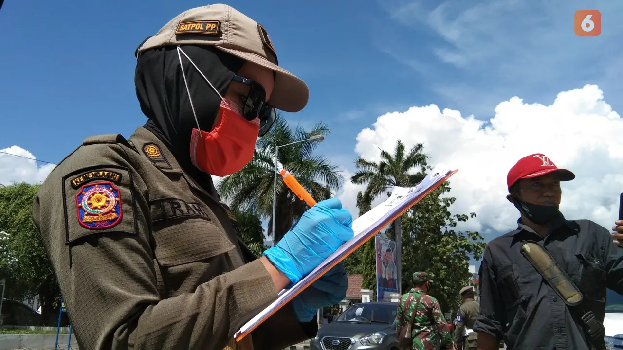 personel Satpol PP Palu