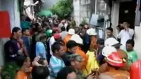 Kebakaran Benhil hingga Gajah Lindungi Anak dari Anjing Hutan