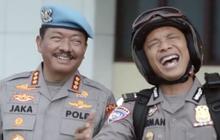 Tukang Parkir Tak Berani Minta uang ke Kombes Usai Bantu Bersihkan Jok Motor, saat Dikasih Malah Ngelunjak