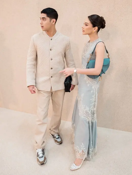 Melengkapi busananya, Al Ghazali jinjing LV Handle Truck Bag seharga Rp64jutaan [@alyssadaguise]