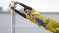 Jelang Liga 1: Presiden Arema Bertemu Kurnia Meiga, Tunjukkan Kode Berikan Peran di Tim
