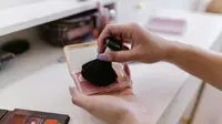 Jangan Salah, Catat Penempatan Terbaik Blush On untuk Setiap Bentuk Wajah