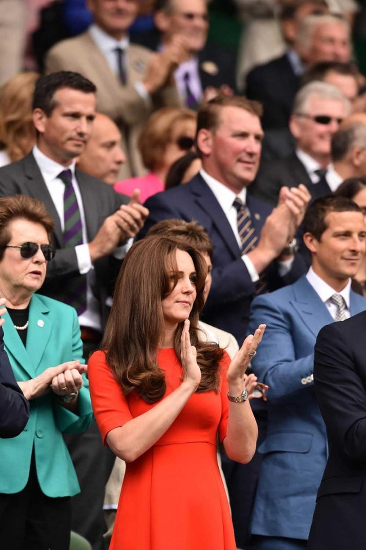 Bergaun merah, Kate Middleton cantik bersinar di Wimbledon