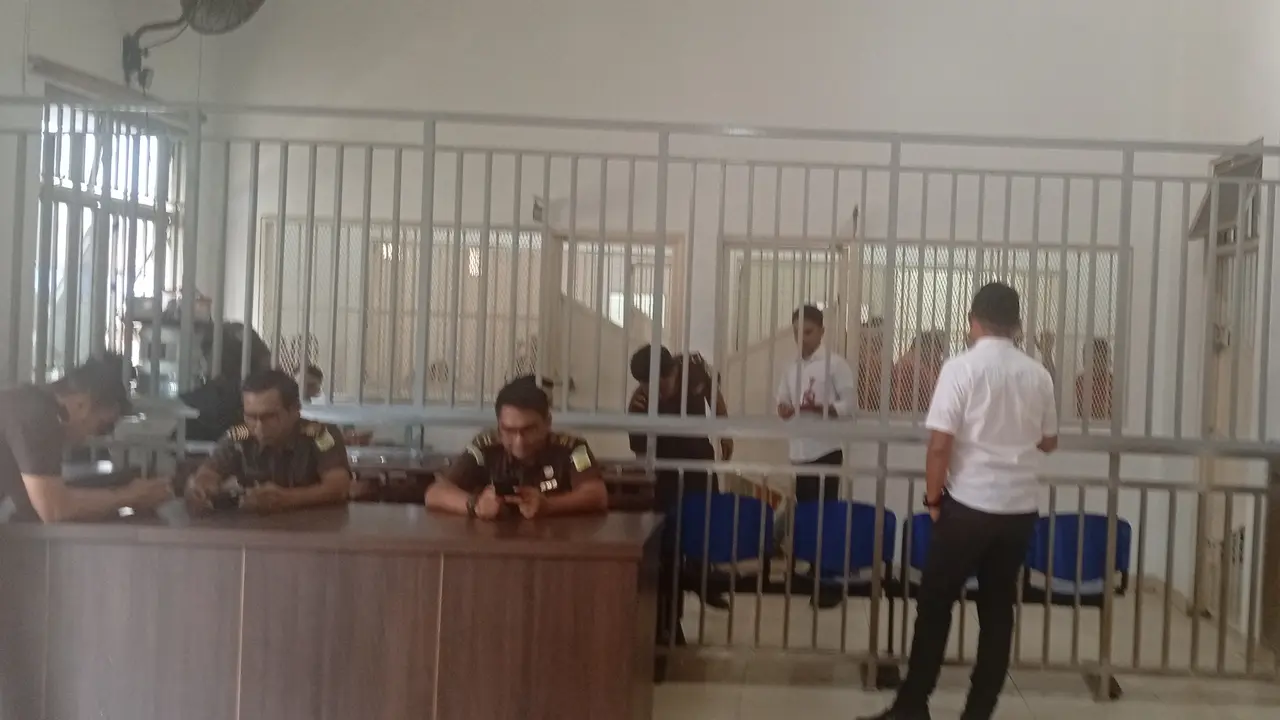ABK kapal Pandi Ramadhan menunggu sidang kasus narkoba