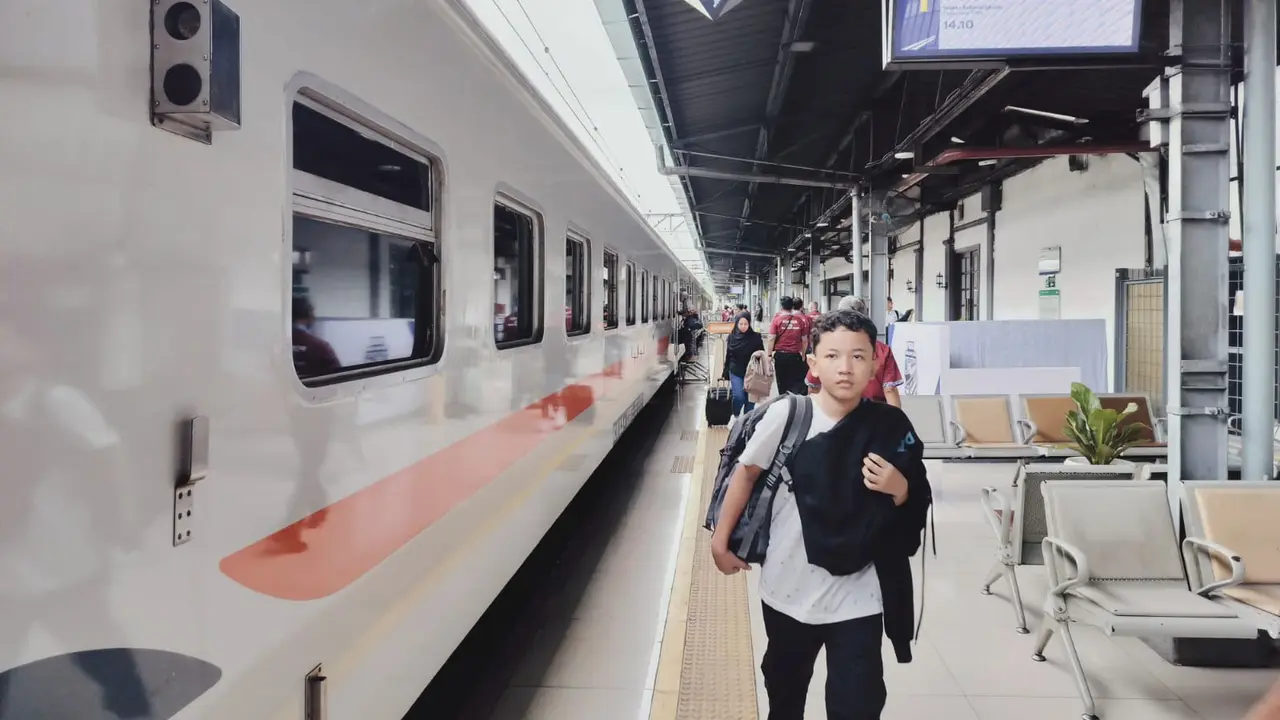 PT Kereta Api Indonesia (Persero) melaporkan perjalanan KA di lintas utara berangsur normal. (Foto: KAI)